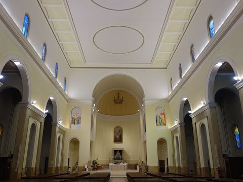 Interni della chiesa parrocchiale di Santa Maria Assunta, a Carmignano di Brenta